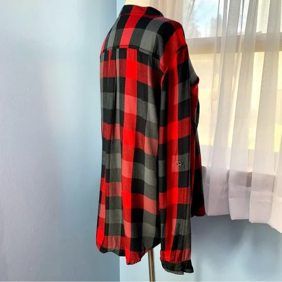Beachlunchlounge Red and Black Plaid Check Button Down Shirt - Picture 5 of 8